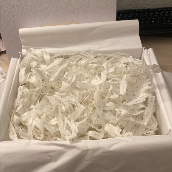 Dior gift box - Picture 3 of 8